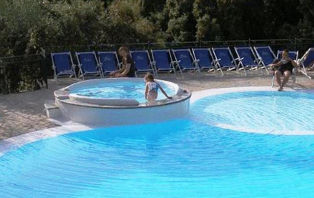 Residence Torre Delle Viole 3*